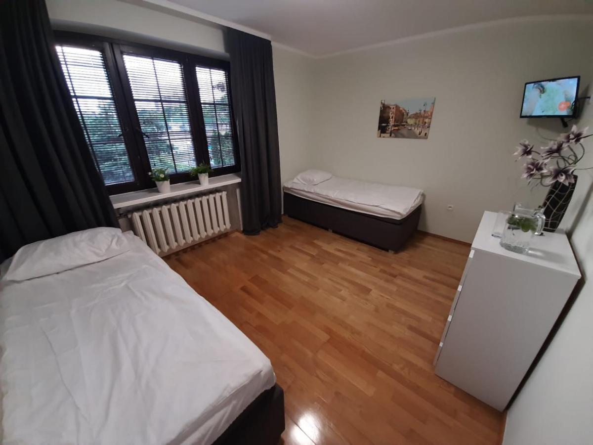 Warszawska Hotel Legionowo Ngoại thất bức ảnh